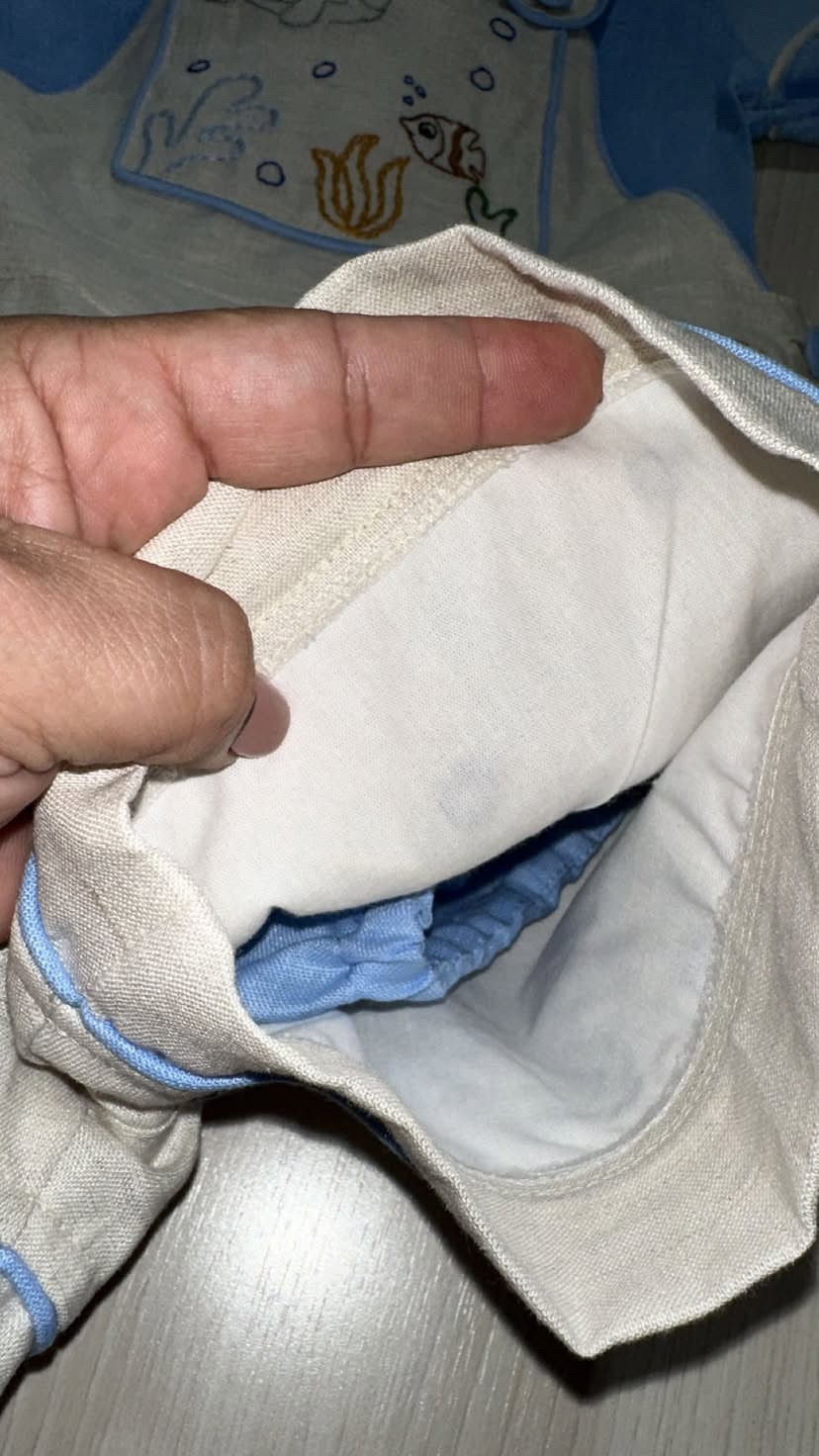 F1C2C7B5-96A1-418C-9E3A-C74217A67087